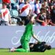 arbitro-passa-mal-e-desmaia-em-jogo-da-copa-america;-veja-video