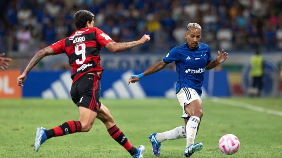 flamengo-x-cruzeiro:-dominio-carioca-no-maracana-continua-forte