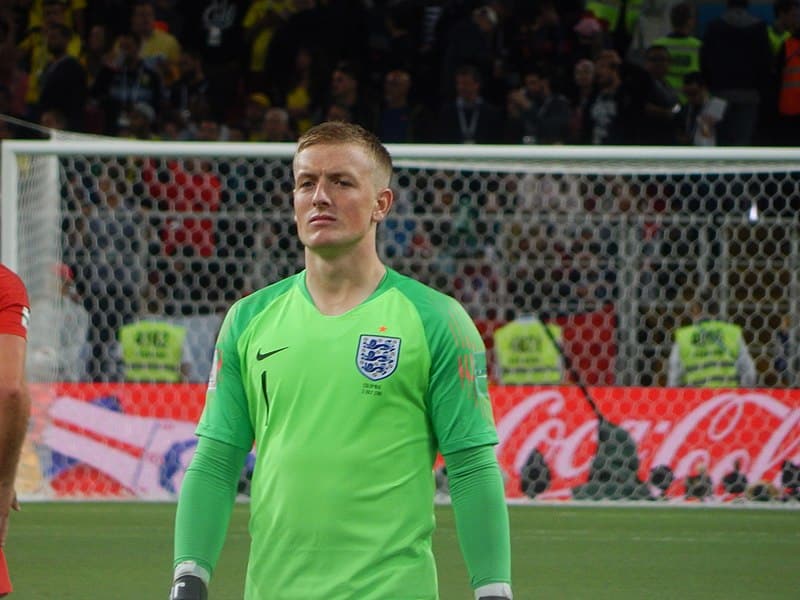 o-segredo-do-goleiro-heroi:-‘cola’-para-penaltis-leva-inglaterra-as-semifinais-da-eurocopa